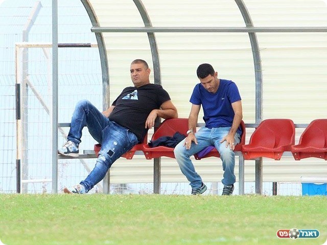 תמונה אחת שווה אלף מילים (עודד חסין)